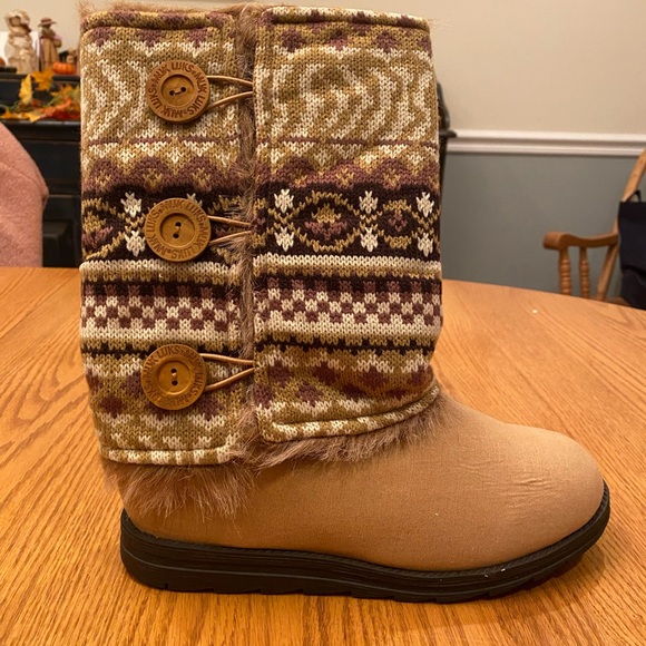 Muk Luks Women's Reversible Andrea Sweater Boot - Picture 3 of 6